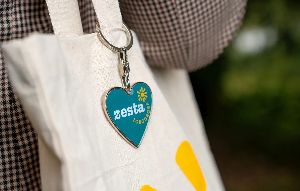 Tas met logo van Zesta